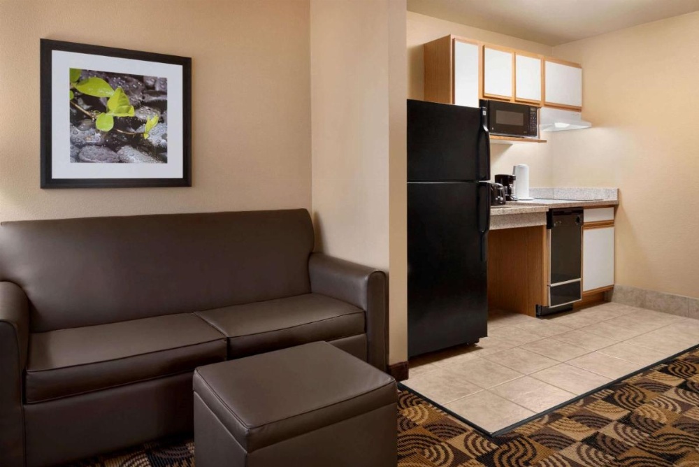 Hawthorn Suites By Wyndham Oak Creek/Milwaukee Airport Image 14