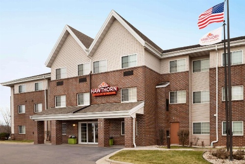 Hawthorn Suites By Wyndham Oak Creek/Milwaukee Airport image 39